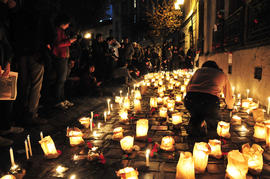 Personas en Londres 38 durante actividad en conmemoración del 11 de septiembre