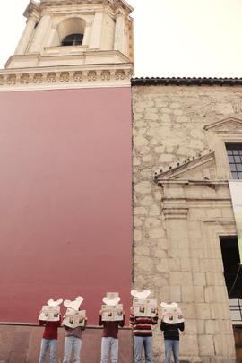 Intervención por conmemoración de la Operación Colombo fuera de la Iglesia San Francisco