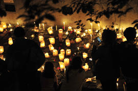 Personas en Londres 38 durante actividad en conmemoración del 11 de septiembre