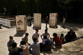 Exposición itinerante "Montajes comunicacionales del pasado y del presente"