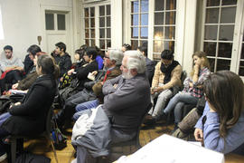 Personas asistentes al conversatorio