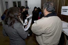 Personas visitando Londres 38 durante Día del Patrimonio 2009